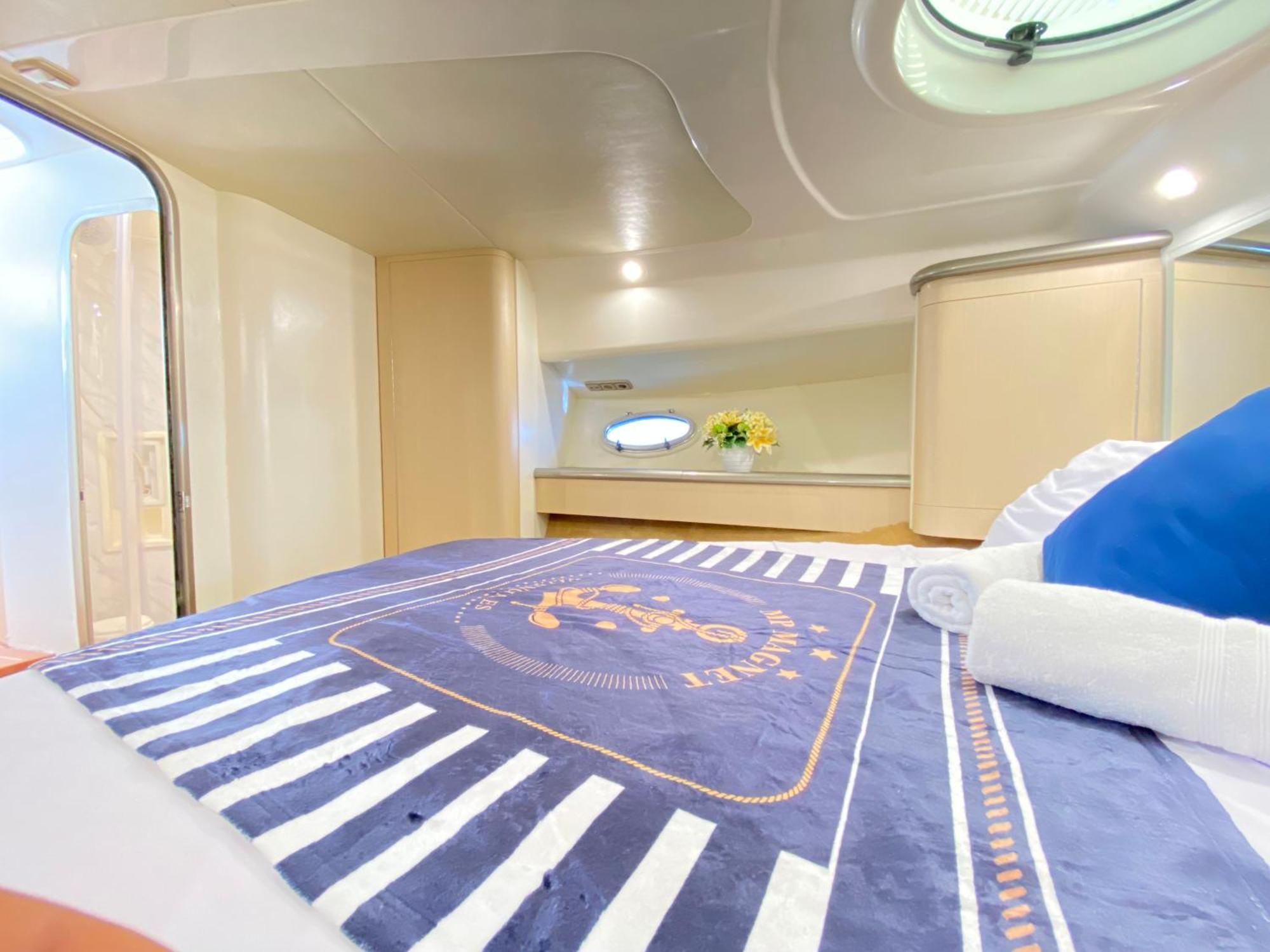 Отель The Valencia Yacht Experience Экстерьер фото