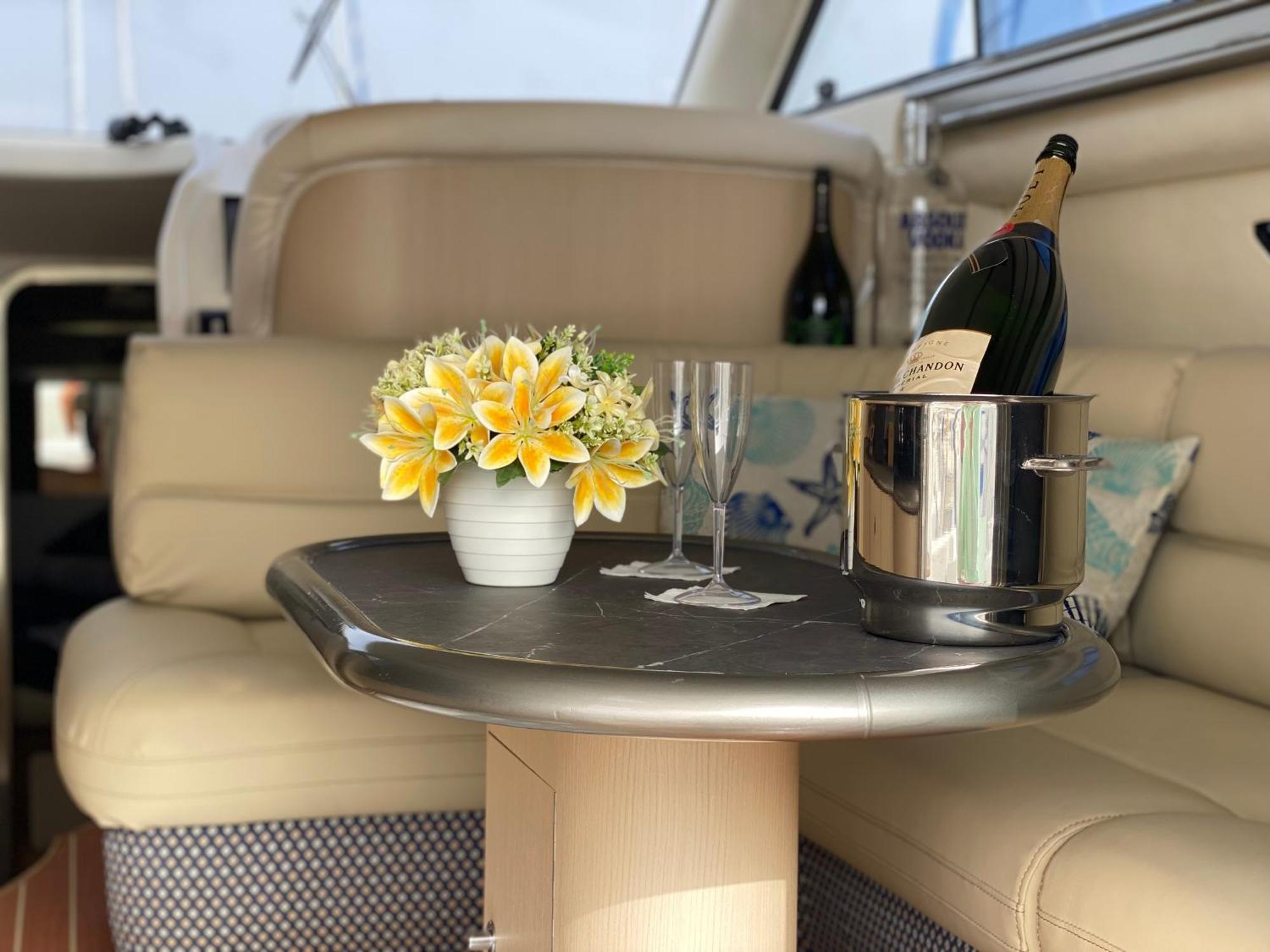 Отель The Valencia Yacht Experience Экстерьер фото