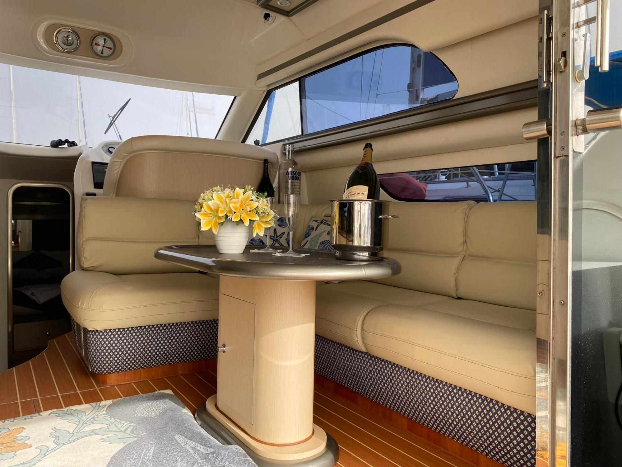Отель The Valencia Yacht Experience Экстерьер фото